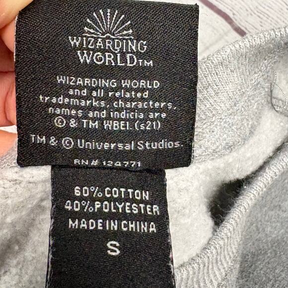 Harry Potter Universal Studio gray Slytherin Sweatshirt size S - Picture 7 of 11